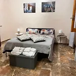 Pompeano House